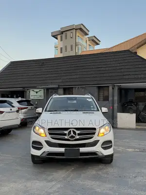 Mercedes-Benz GLE-Class 2016 White