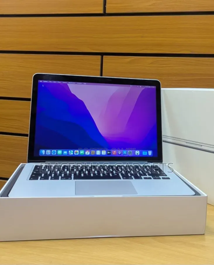 Laptop Apple MacBook Pro 2015 8GB Intel Core i5 SSD 512GB