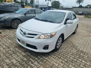 Toyota Corolla 2013 White