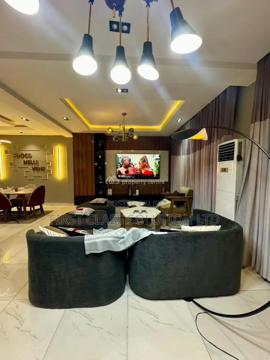 Beautiful 2 Bedroom Apartment