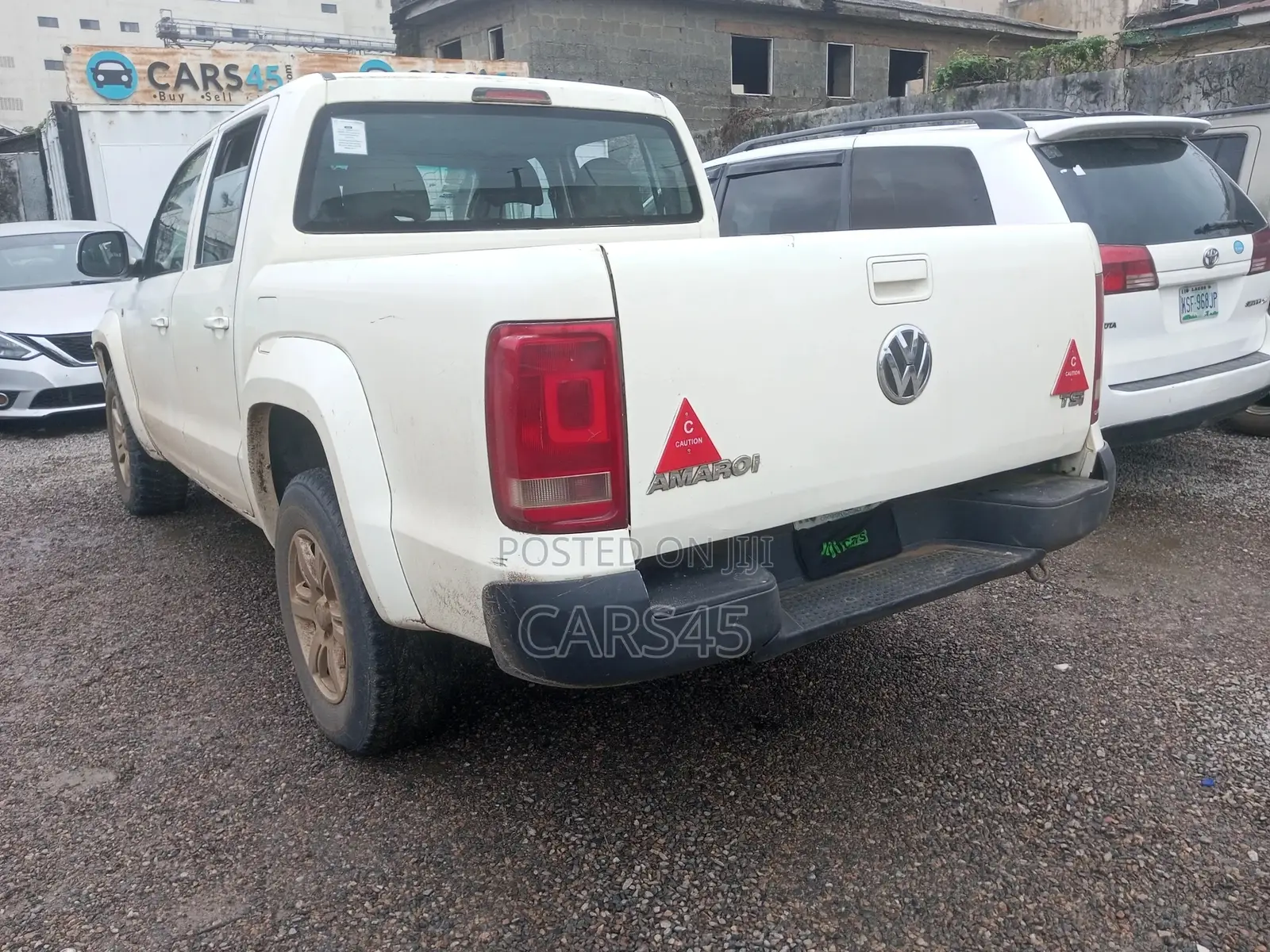 Volkswagen Amarok 2011 White