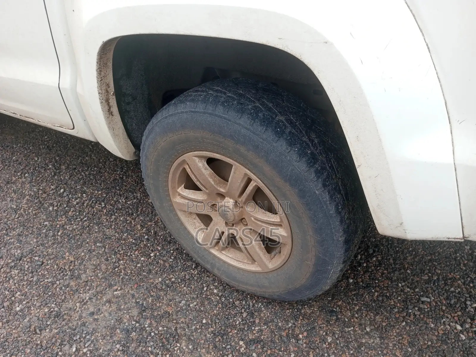Volkswagen Amarok 2011 White