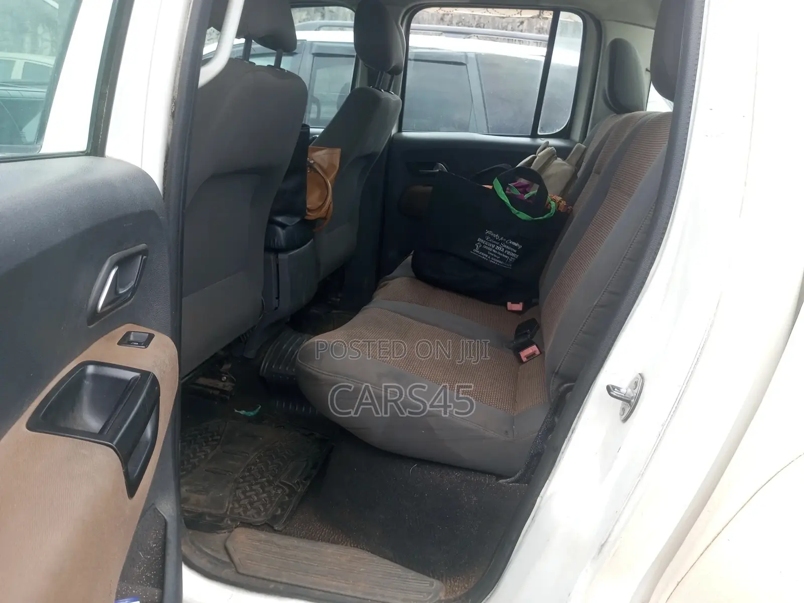 Volkswagen Amarok 2011 White