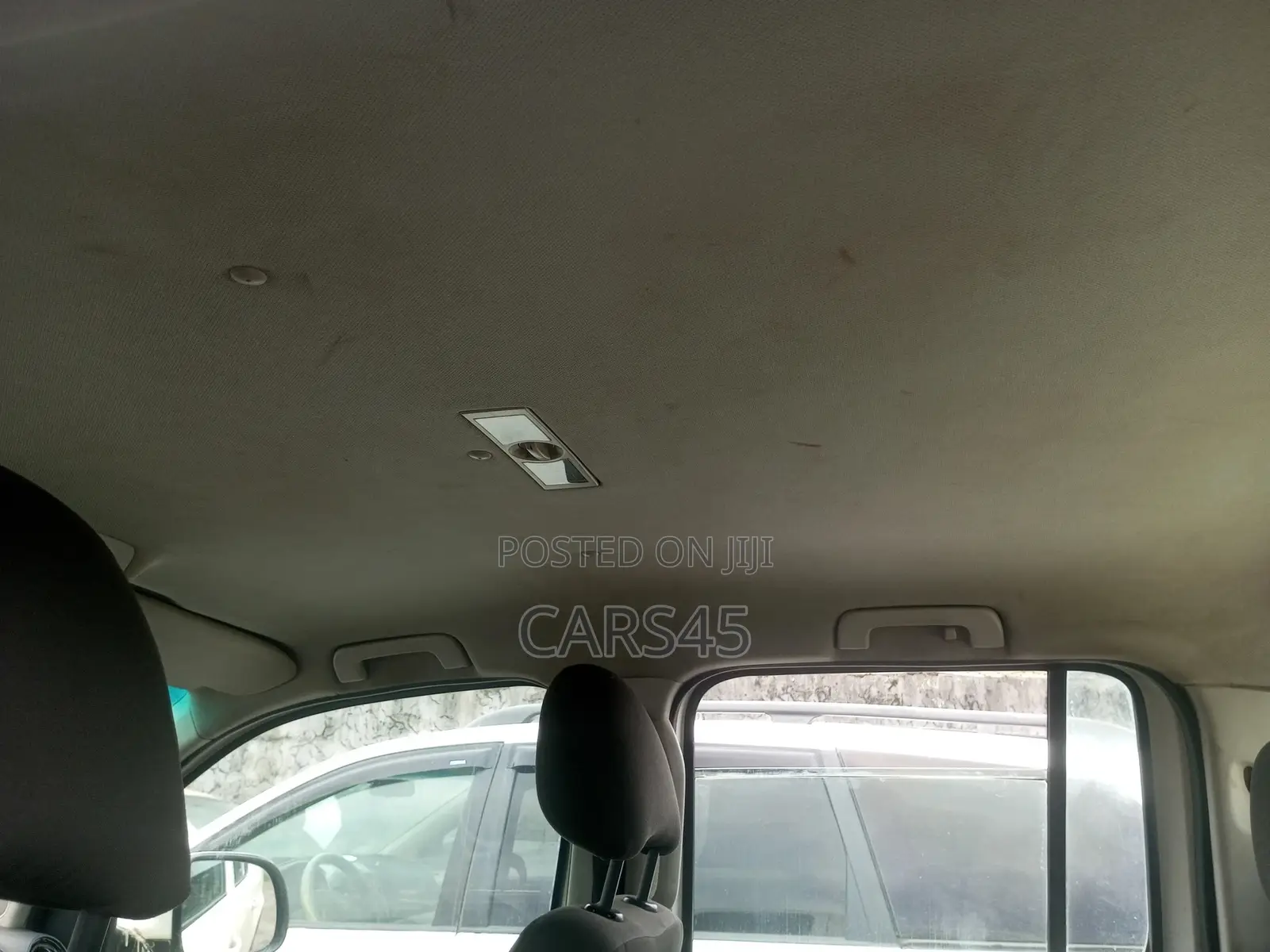 Volkswagen Amarok 2011 White