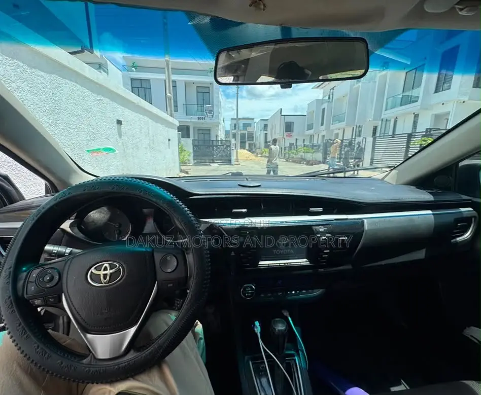 Toyota Corolla 2014 Black