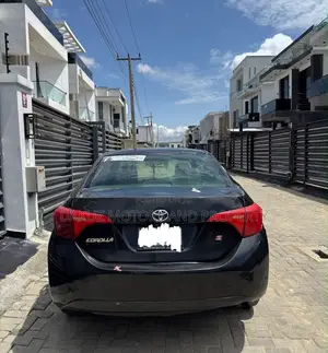 Toyota Corolla 2014 Black