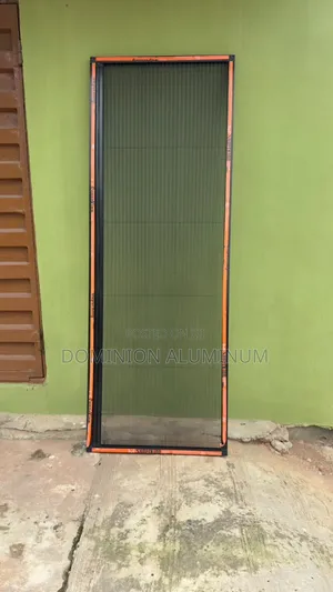 Coqlasble Nets for Both Windows and Doors