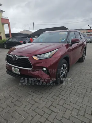 Toyota Highlander XLE AWD 2020 Red