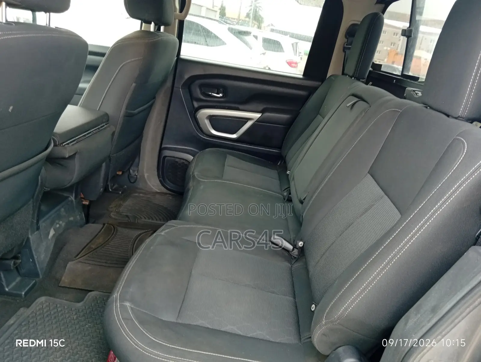 Nissan Titan 2017 Silver