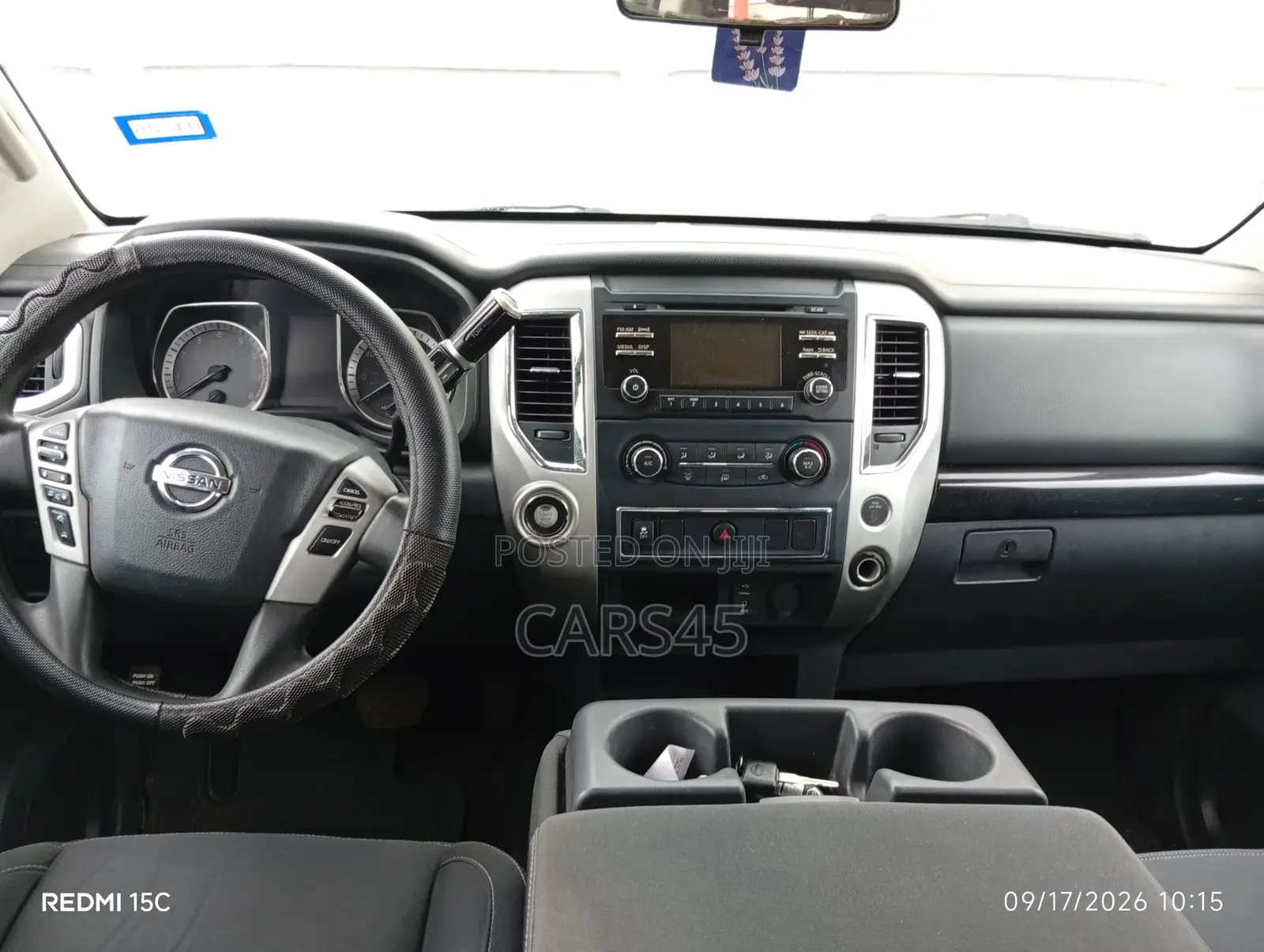 Nissan Titan 2017 Silver