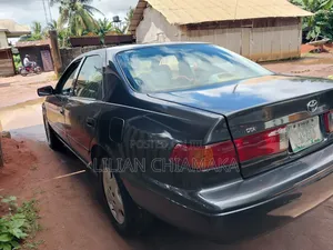 Toyota Camry LE 4dr Sedan (2.4L 4cyl 5M) 2002 Gray
