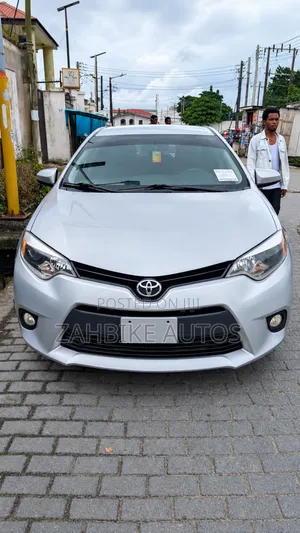 Toyota Corolla 2015 Silver