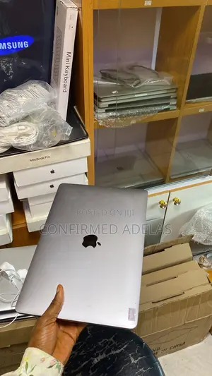 Laptop Apple MacBook Pro 2020 M1 16GB Apple M1 SSD 512GB