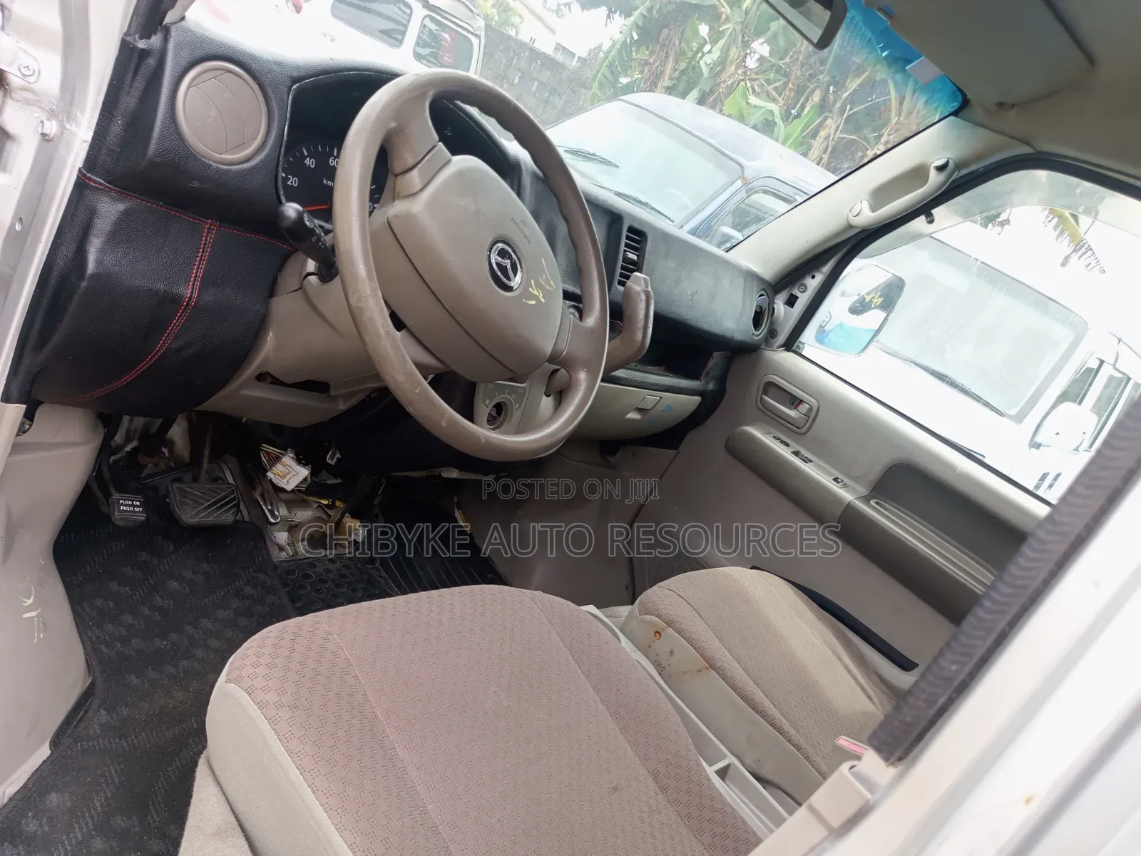 Suzuki APV Minibus 2005 White