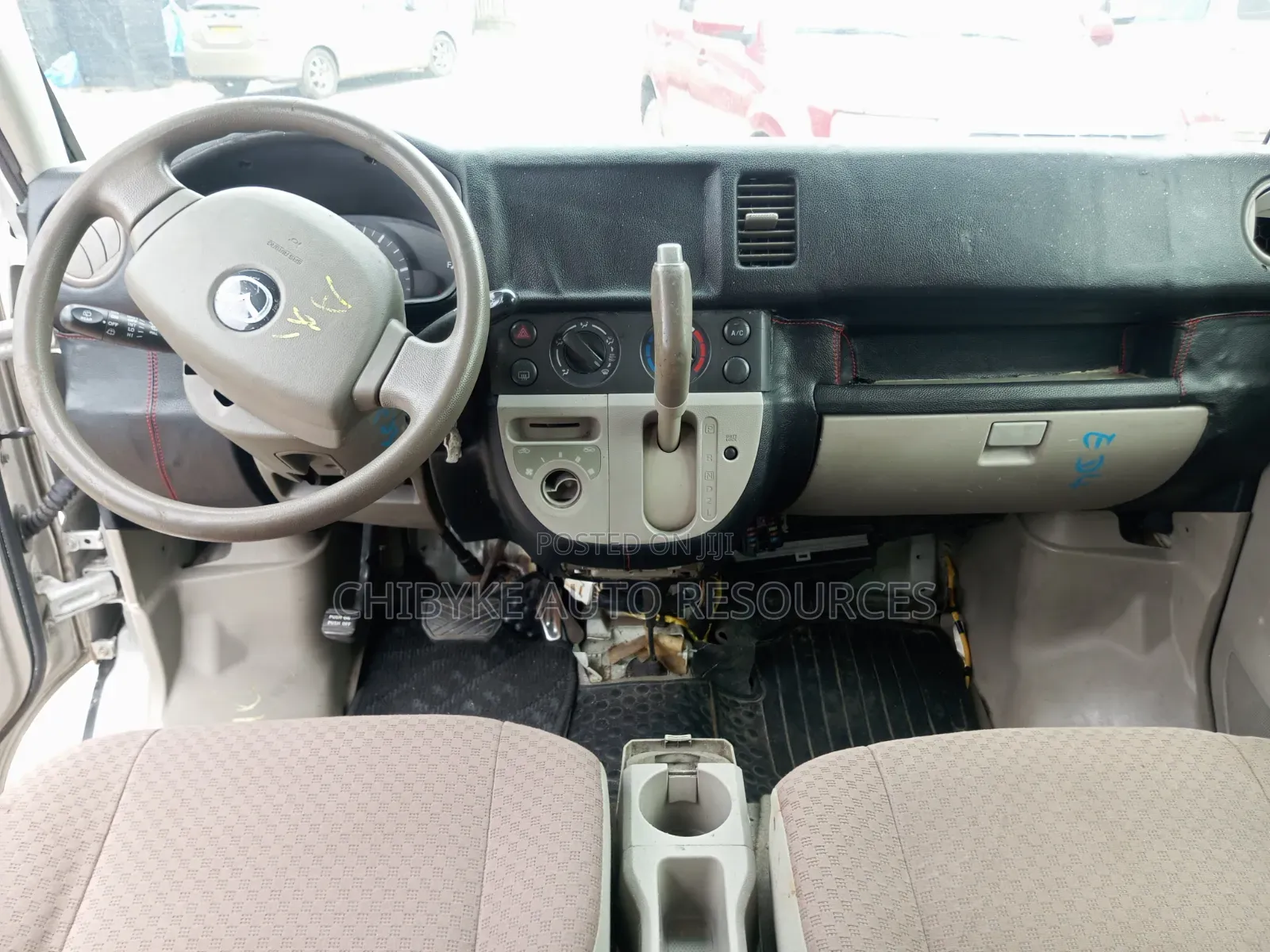 Suzuki APV Minibus 2005 White