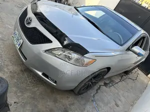 Toyota Camry XLE V6 4dr Sedan (3.5L 6cyl 6AM) 2008 Silver