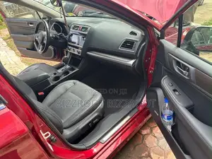 Subaru Legacy 2016 Red