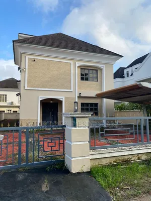 6bdrm Duplex in Carlton Gate, Chevron for sale