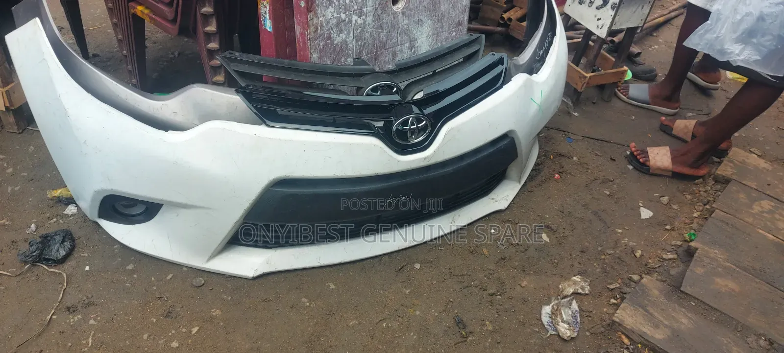 Complete Front Bumper Corolla 2015 Le
