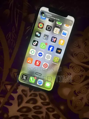 Apple iPhone 11 64 GB Black