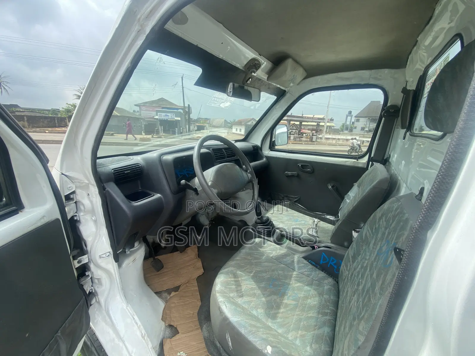 Suzuki Carry Mini Pick Up(belt Engine)