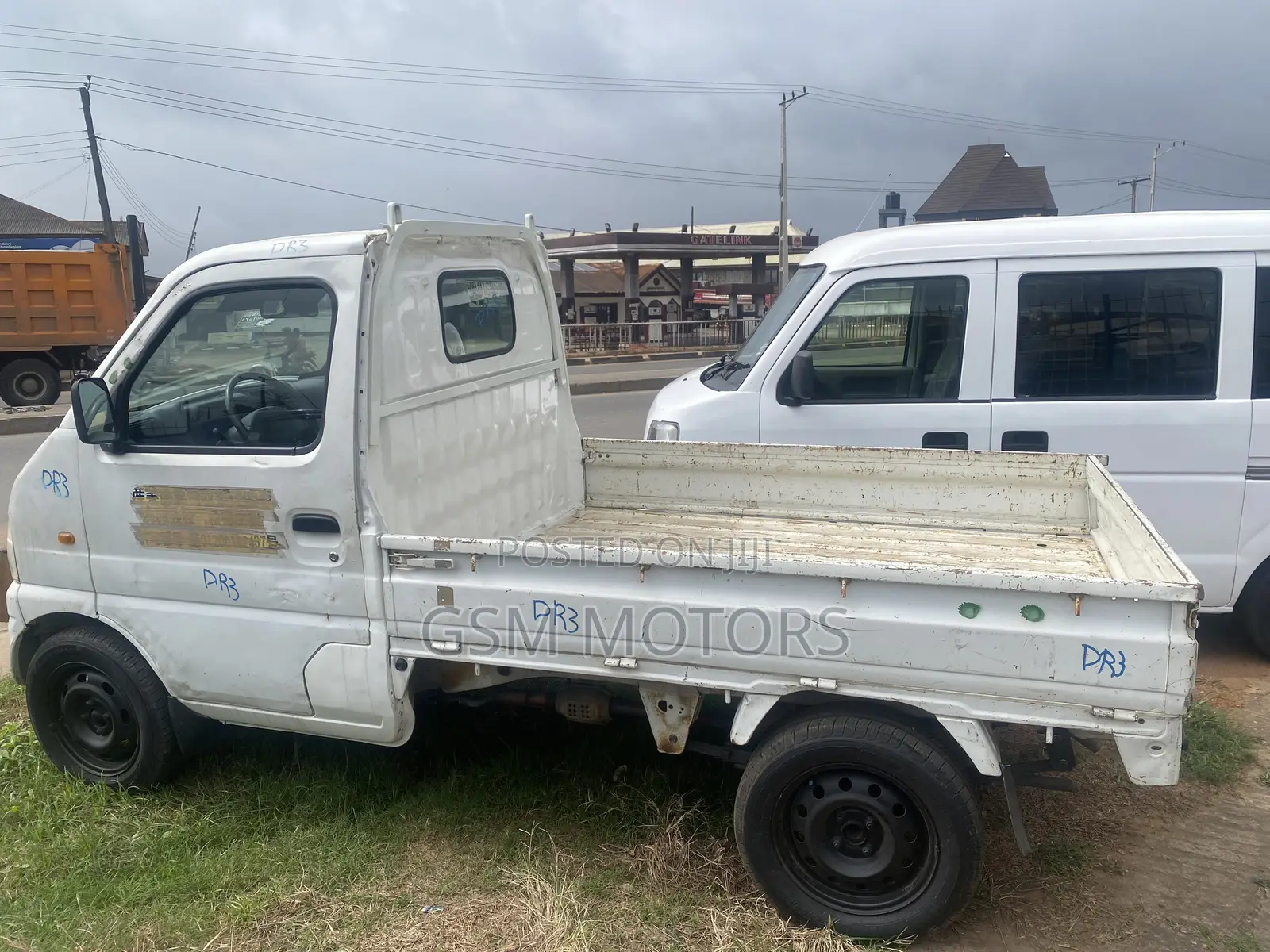 Suzuki Carry Mini Pick Up(belt Engine)