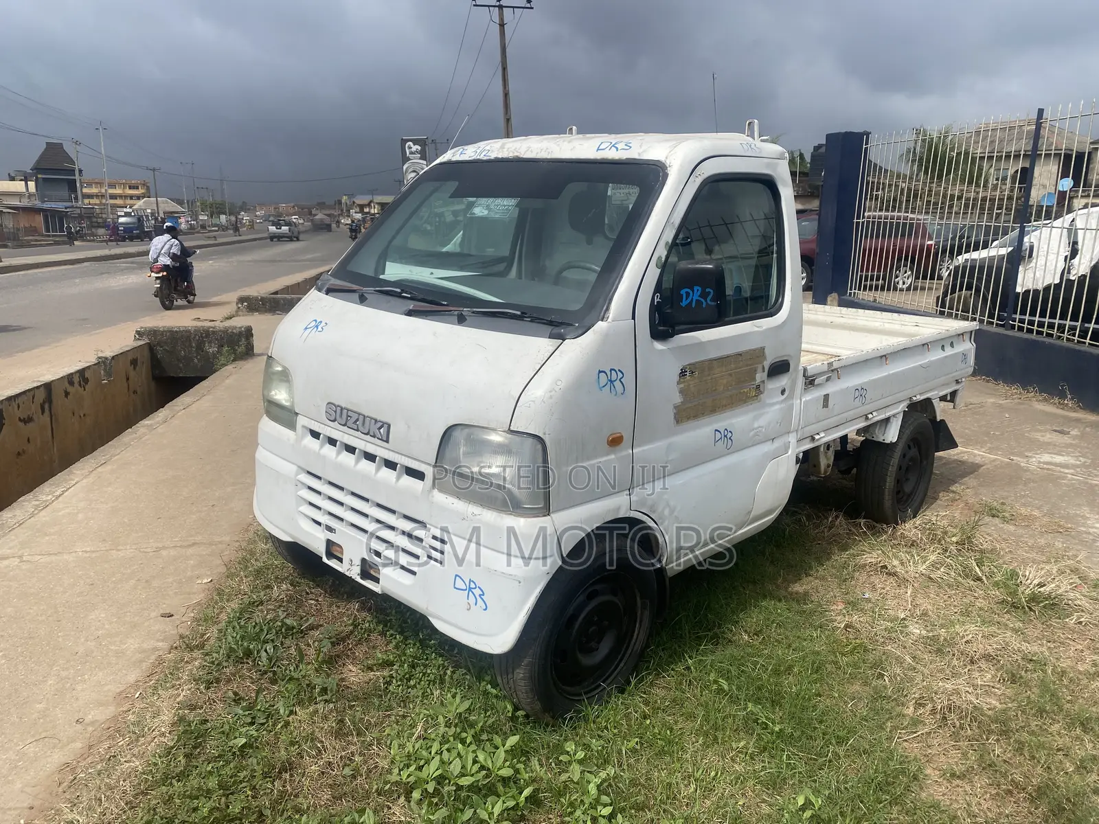 Suzuki Carry Mini Pick Up(belt Engine)