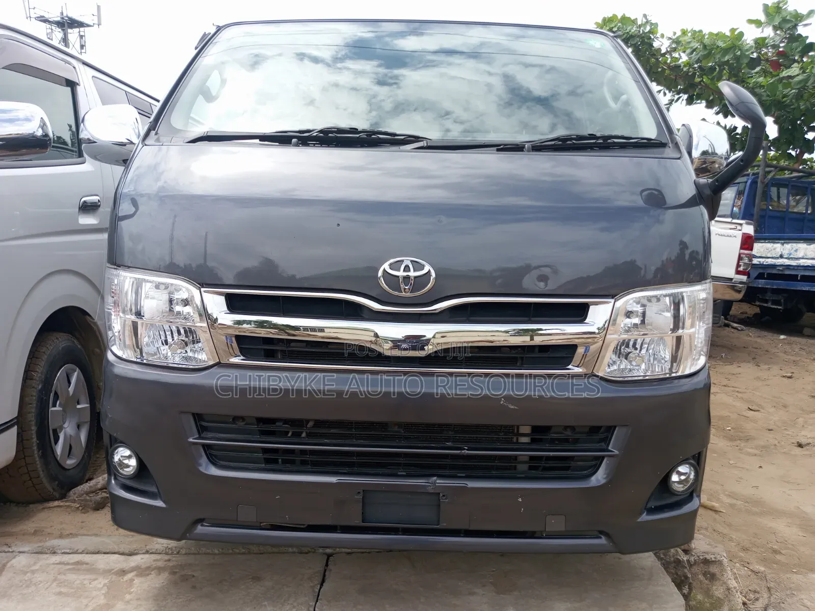 Toyota HiAce 2011 Grey