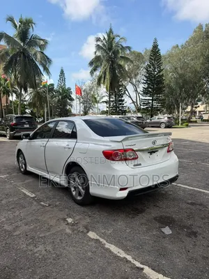 Toyota Corolla S 4dr Sedan (1.8L 4cyl 4A) 2012 White