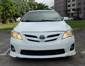 Toyota Corolla S 4dr Sedan (1.8L 4cyl 4A) 2012 White