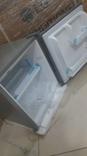 Skyrun BCD-50HW Refrigerator | Convenient Compact Home Appliance