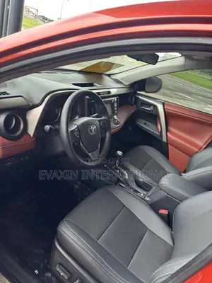 Toyota RAV4 2014 Orange