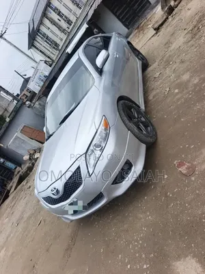 Toyota Camry SE 4dr Sedan (2.5L 4cyl 6A) 2011 Silver