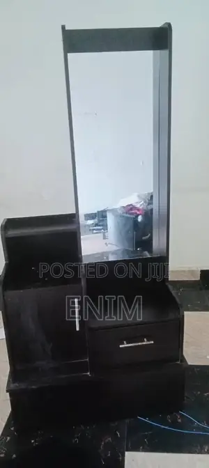 Bedroom Mirror Console