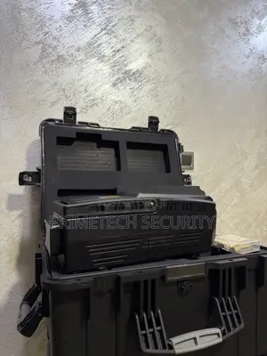 Explosives and Narcostics Detector