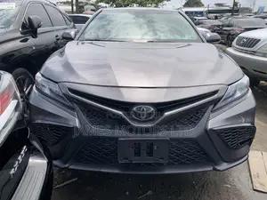 Toyota Camry 2021 Gray