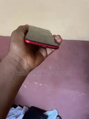 Apple iPhone XR 128 GB Red
