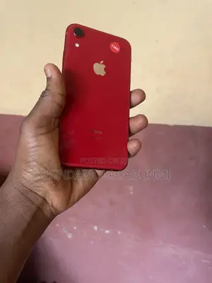 Apple iPhone XR 128 GB Red