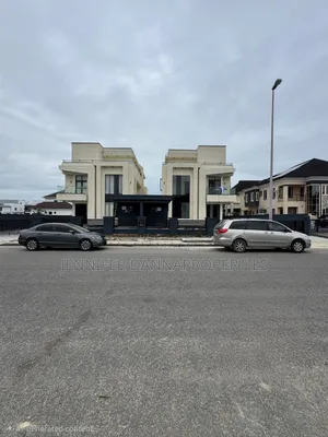 5bdrm Duplex in Rroyal Gardens, Off Lekki-Epe Expressway for sale