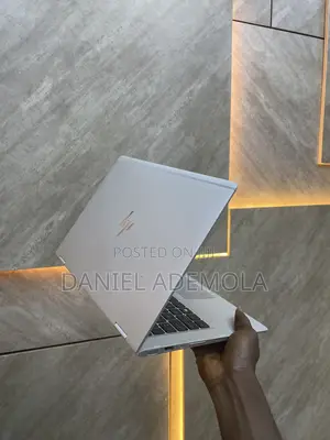 Laptop HP EliteBook 1030 8GB Intel Core i5 SSD 256GB