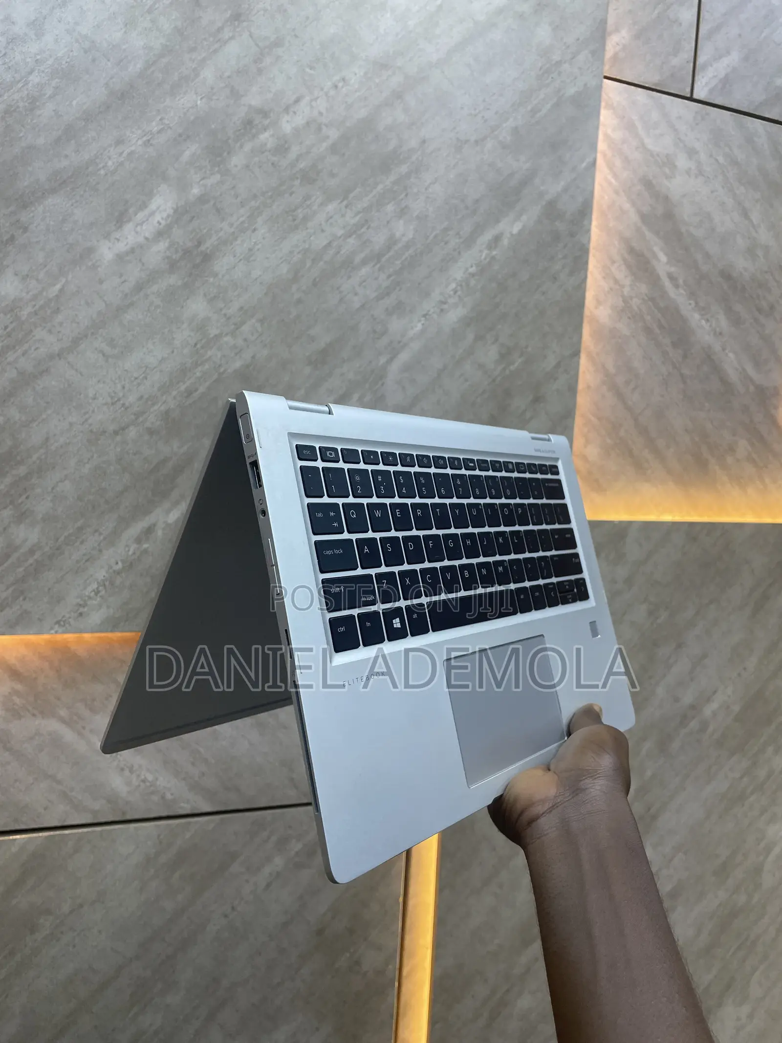 Laptop HP EliteBook 1030 8GB Intel Core i5 SSD 256GB