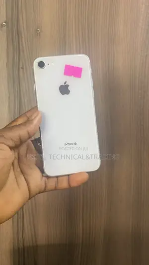 Apple iPhone 8 64 GB White