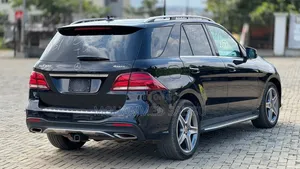 Mercedes-Benz GLE-Class 2018 Black