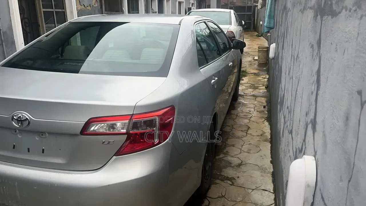 Toyota Camry 2012 Silver