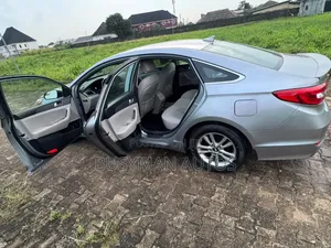 Hyundai Sonata SE 2016 Blue