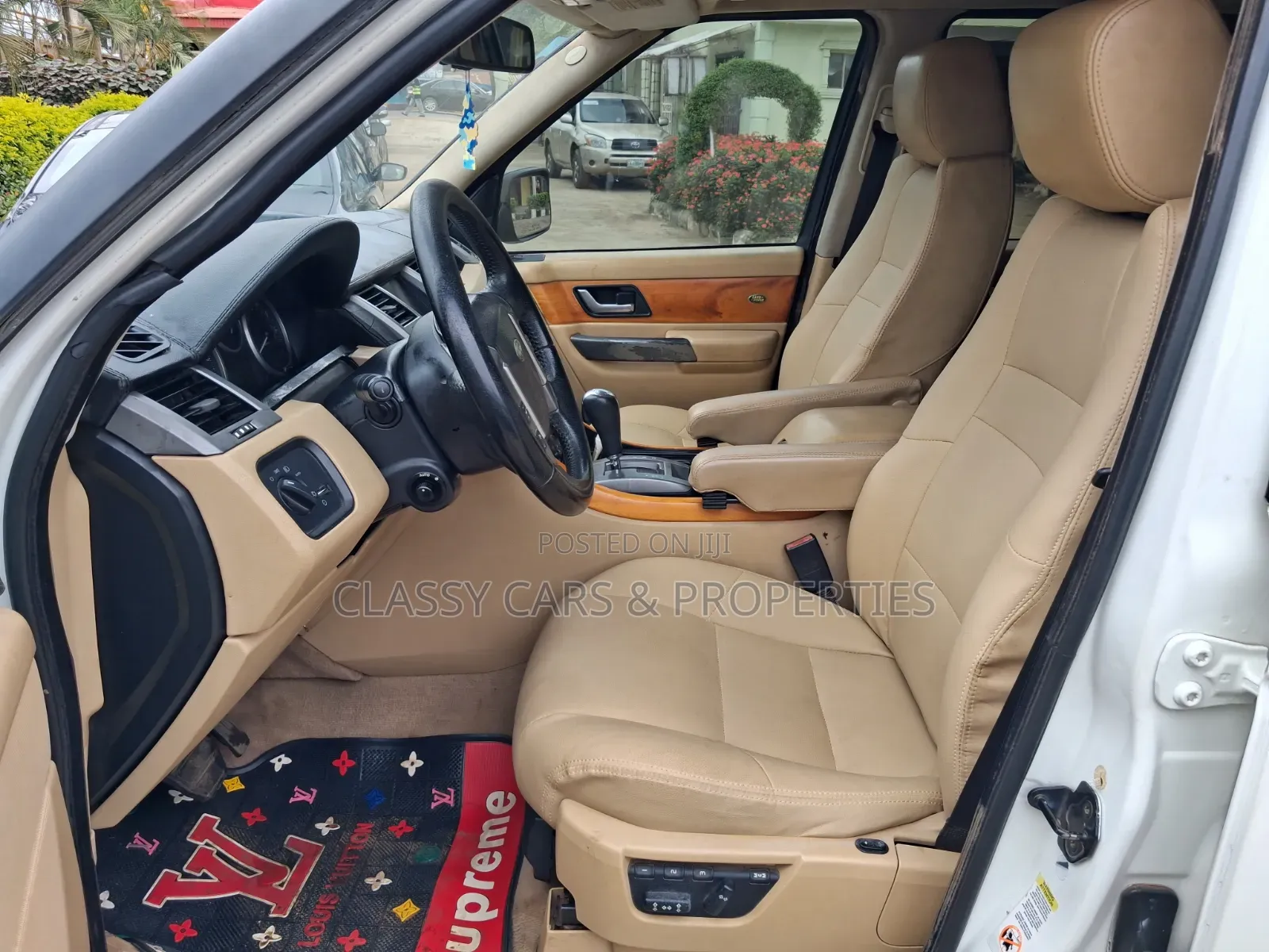 Land Rover Range Rover Sport 2012 White