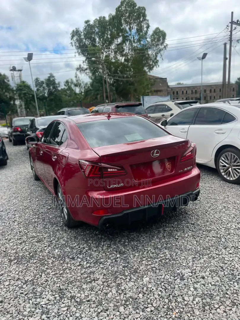 Lexus IS 250 2010 Red