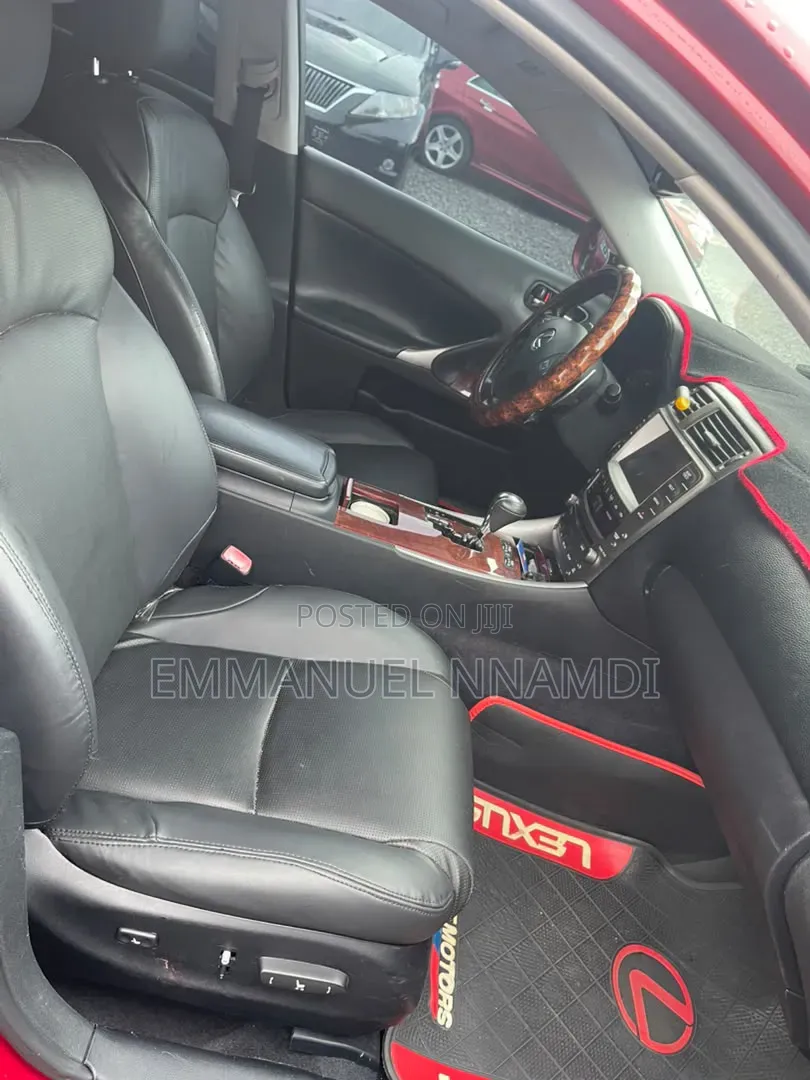 Lexus IS 250 2010 Red