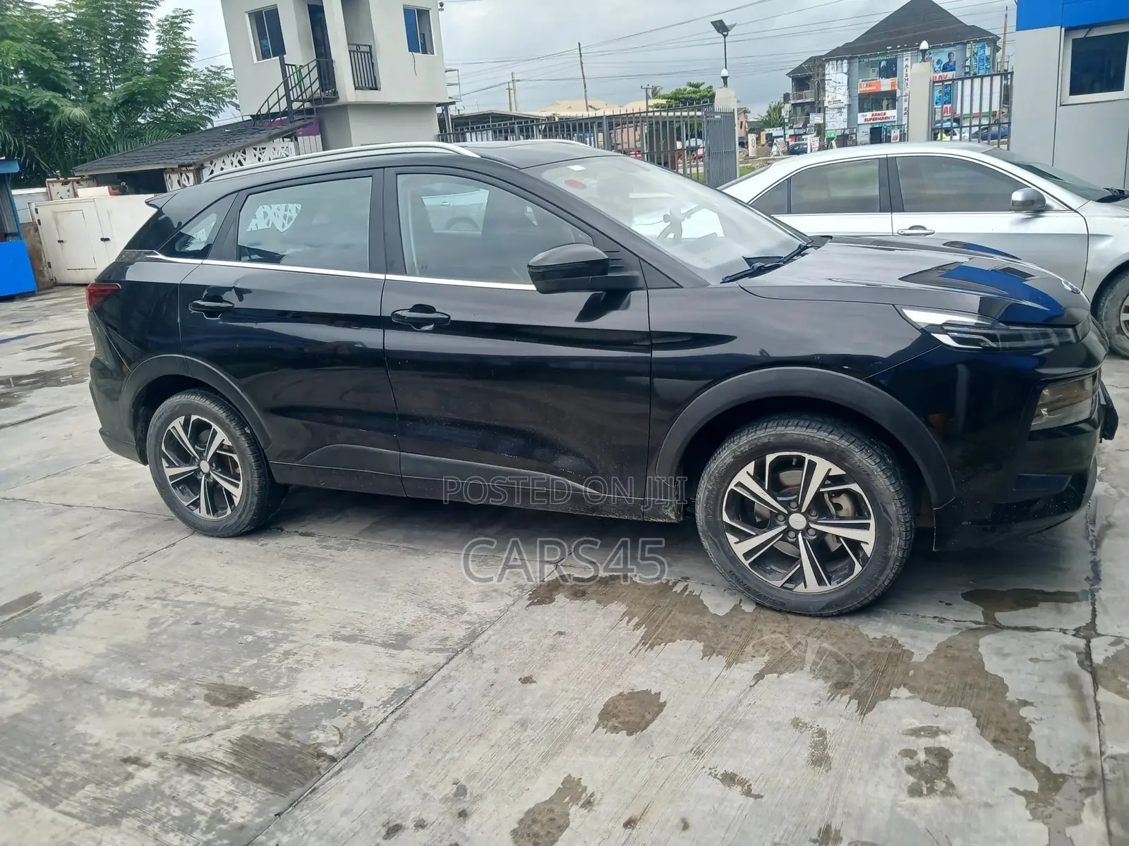 JAC JS3 2023 Black