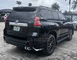 Toyota Land Cruiser Prado 2.7 i 2011 Black